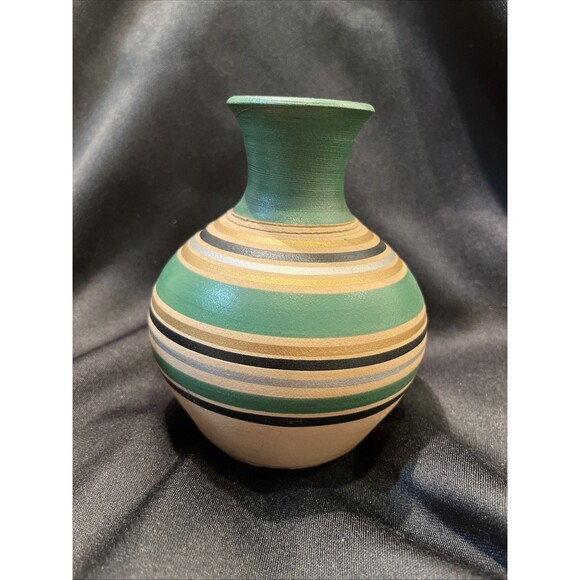 VTG Handmade & Hand Painted Clay Bud Vase Stamped NCWS PROJECT Great Decor - Picture 1 of 13